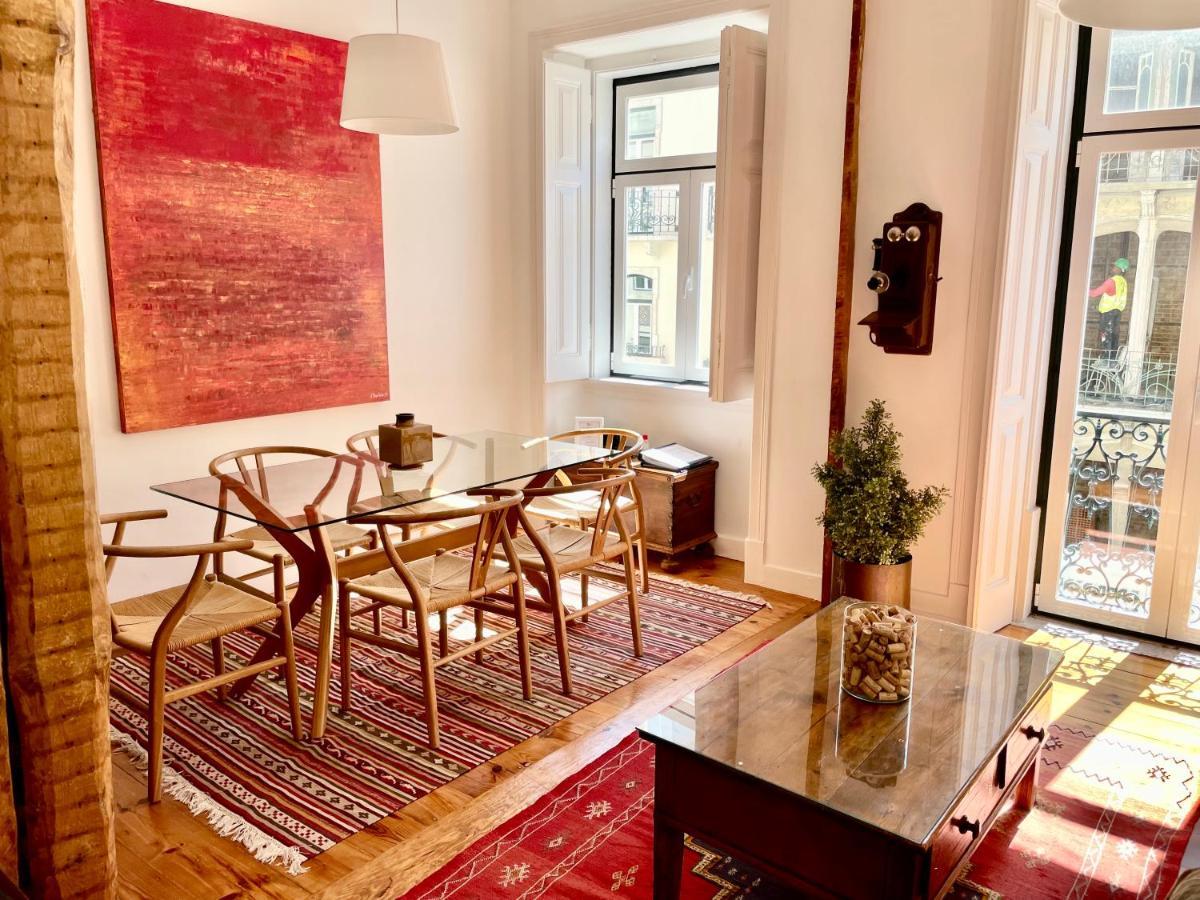 4 Bedroom Apartment On The City Center Lisbon Exterior photo